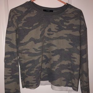 Cropped Camo Sweatshirt